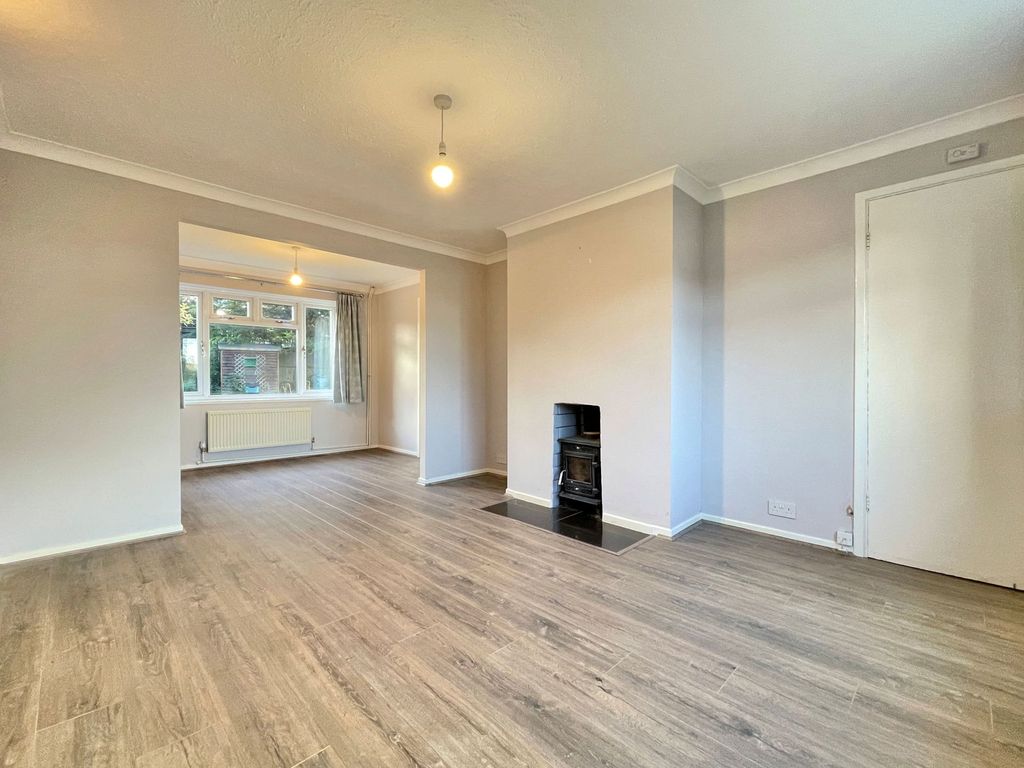 Property photo 3 of 45