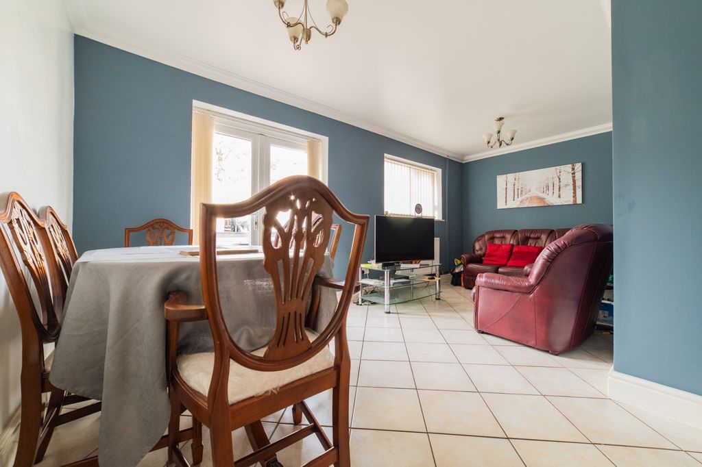 Additional image 5 of 3 bed semi-detached house for saleGreenway Road, Rumney CF3
