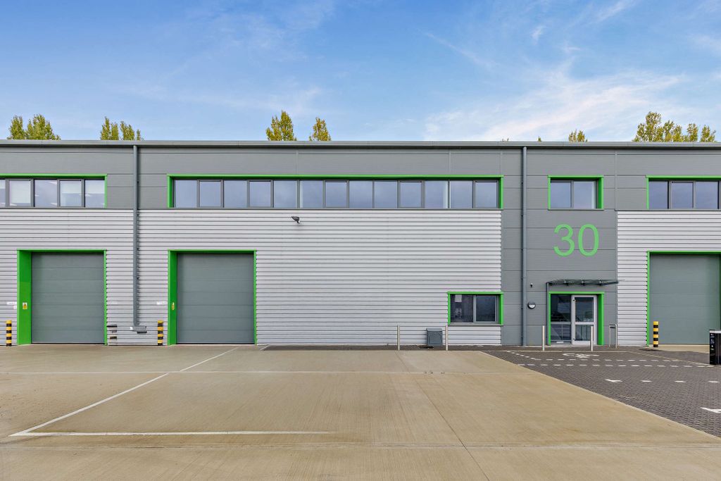 Property photo 1 of 11