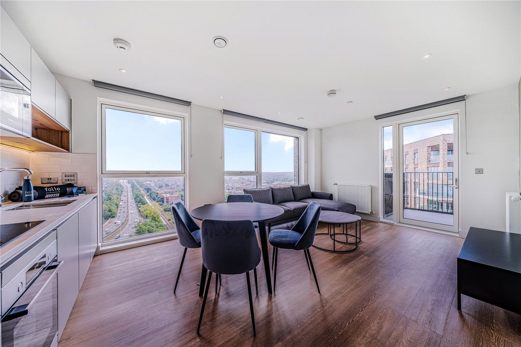 Property photo 1 of 18 Picture No. 13