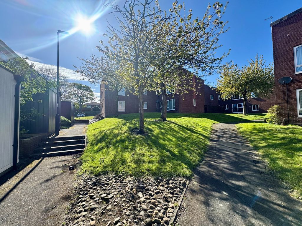 Property photo 2 of 12 Photo 5