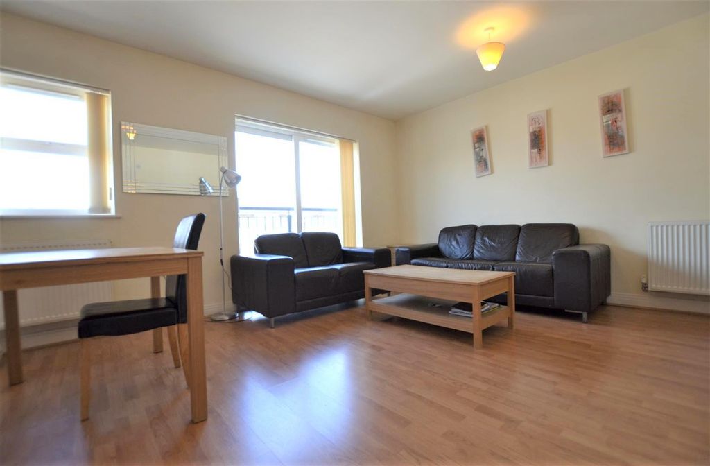 Property photo 3 of 9