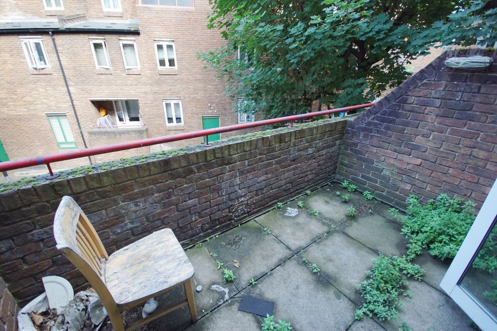 Property photo 3 of 5