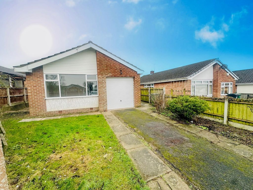 Property photo 1 of 8 Front