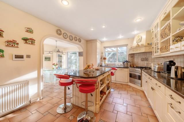 Property photo 2 of 13 Kitchen