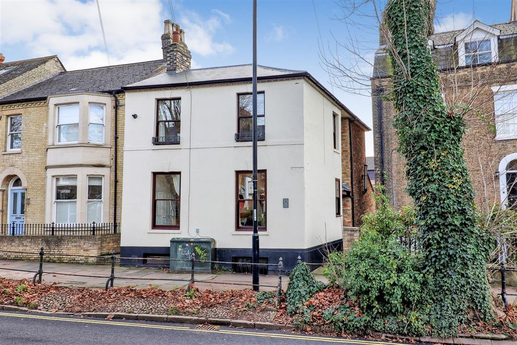 Property photo 1 of 23 Front 2.Jpg