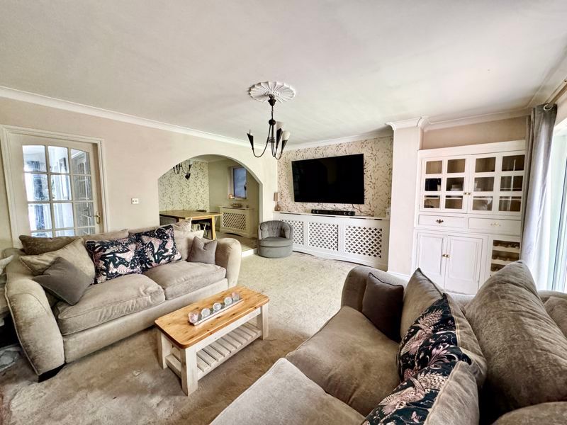 Property photo 3 of 23 Photo 12