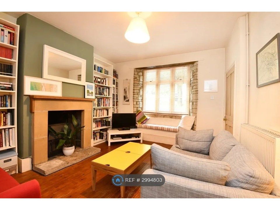 Property photo 2 of 12