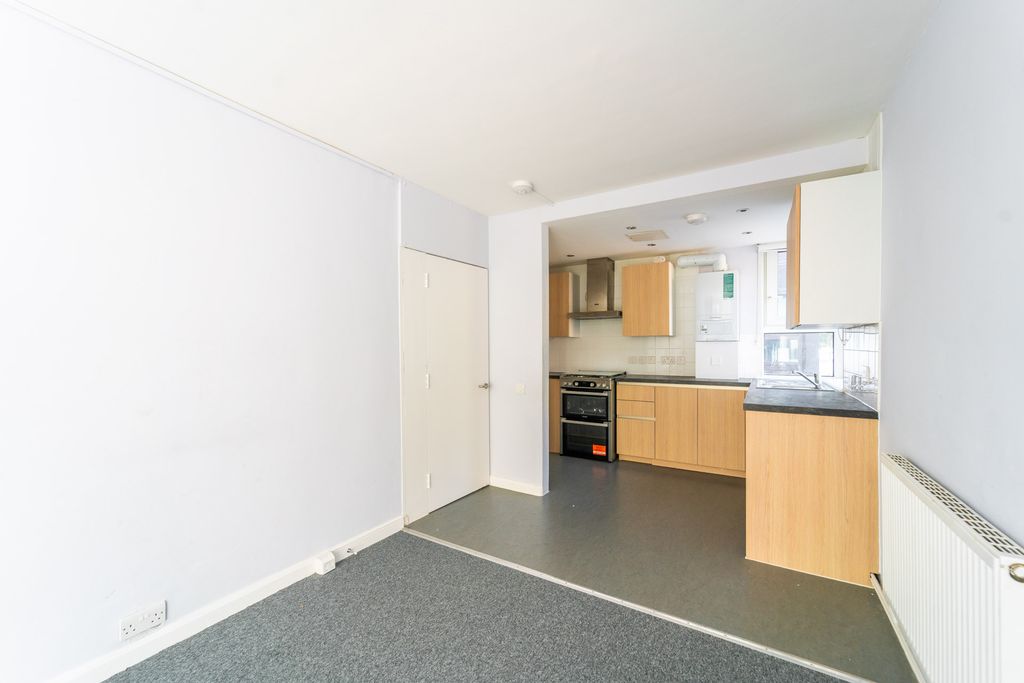 Property photo 2 of 10 Mba07041