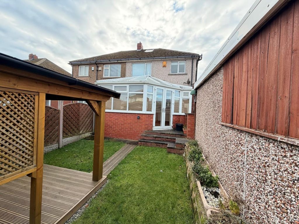 Property photo 2 of 24 Externally