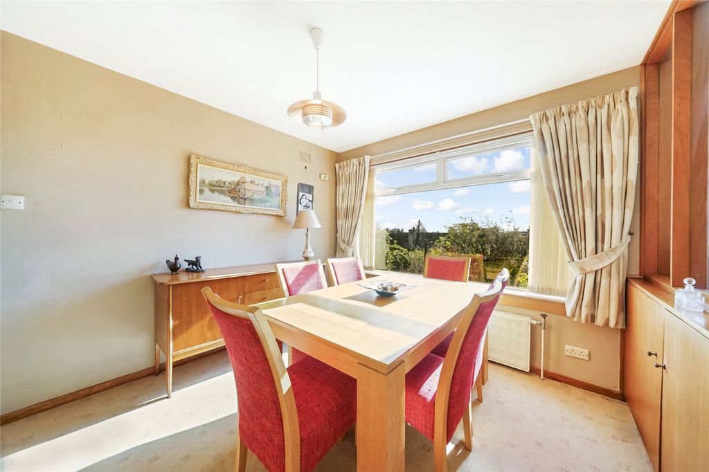 Property photo 3 of 25 Dining Area