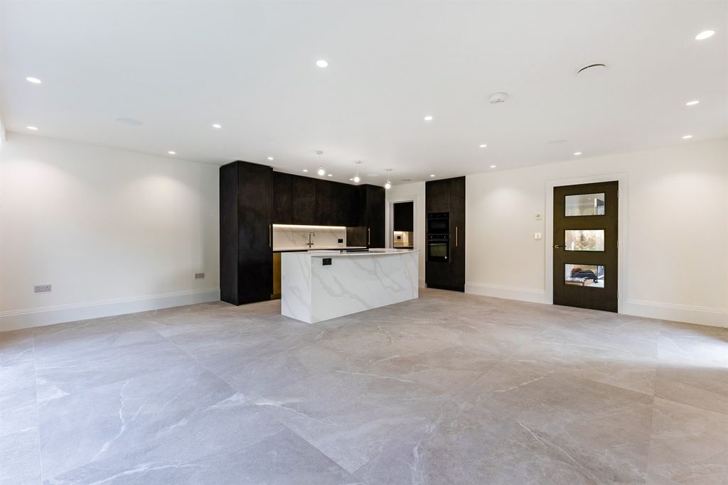 Property photo 2 of 18 Open Plan Kitchen/Dining/Family Room