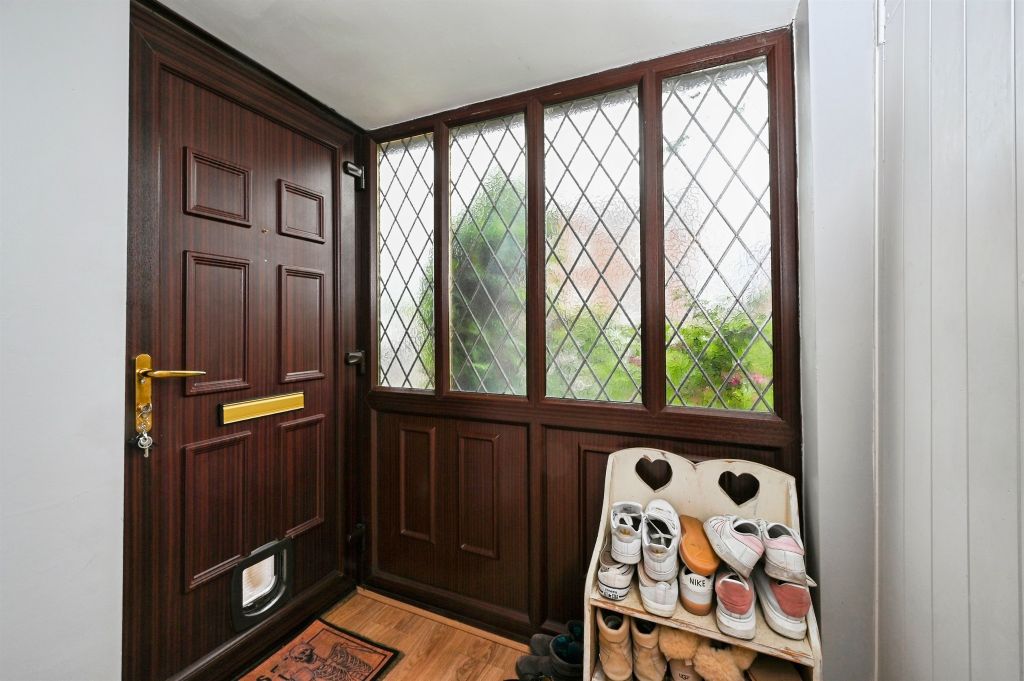 Property photo 3 of 28