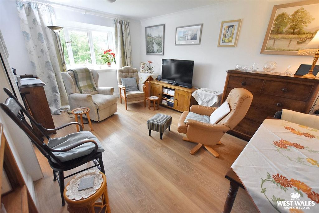 Property photo 2 of 13 9 (58).Jpg