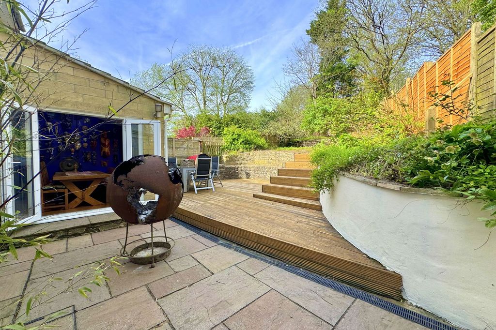 Property photo 3 of 26