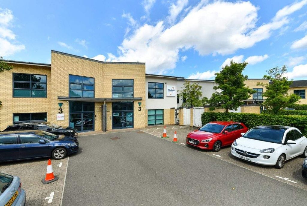 Property photo 1 of 7