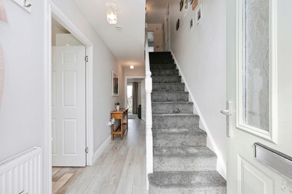 Property photo 2 of 15 Staircase