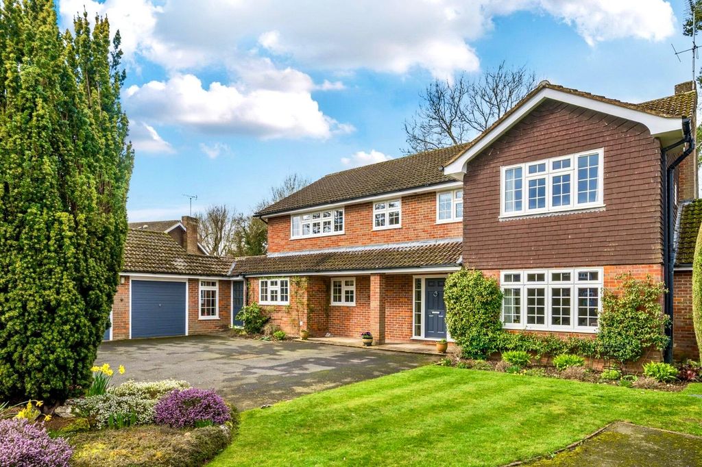 Property photo 1 of 23