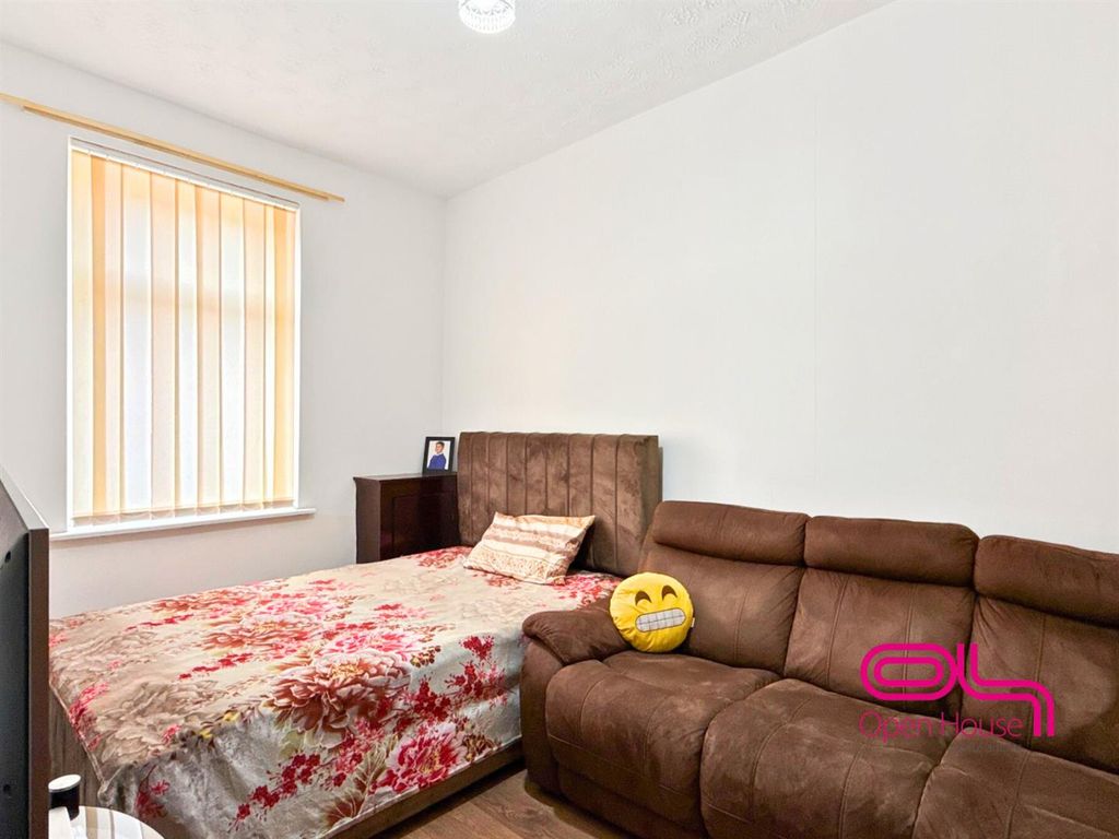 Property photo 2 of 10 8277.Png