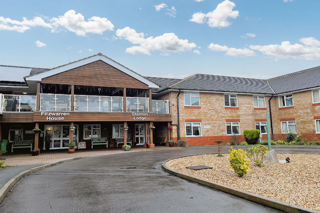 Property photo 1 of 13 Standon3Portalsize