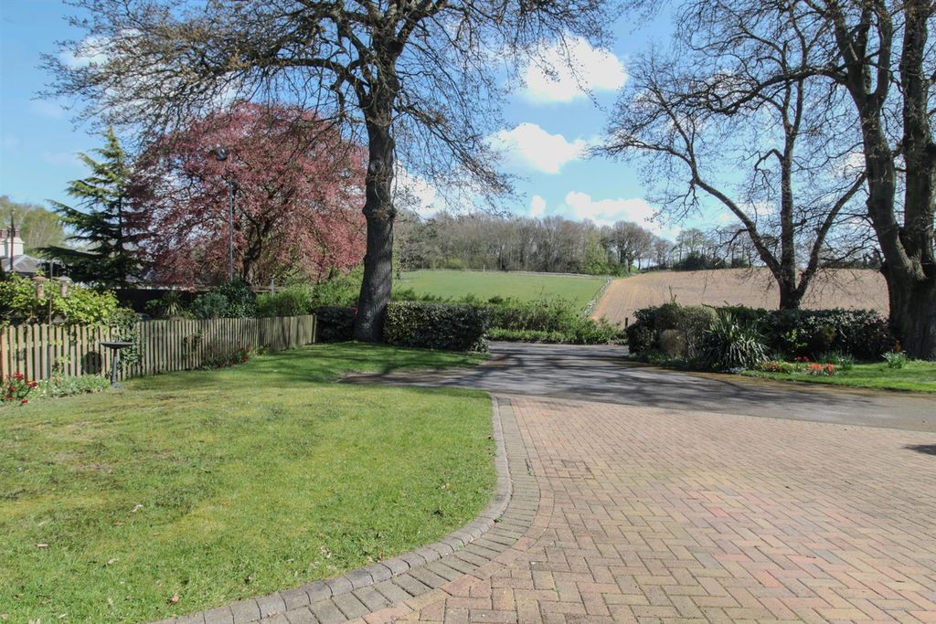 Property photo 2 of 40 Img_9594.Jpg