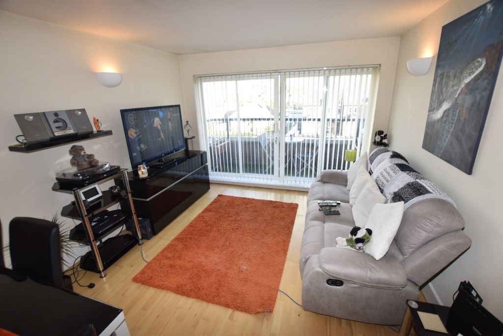 Property photo 2 of 7 1952893