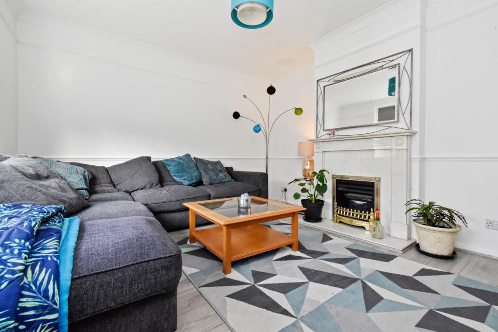 Property photo 1 of 12 Photo 0