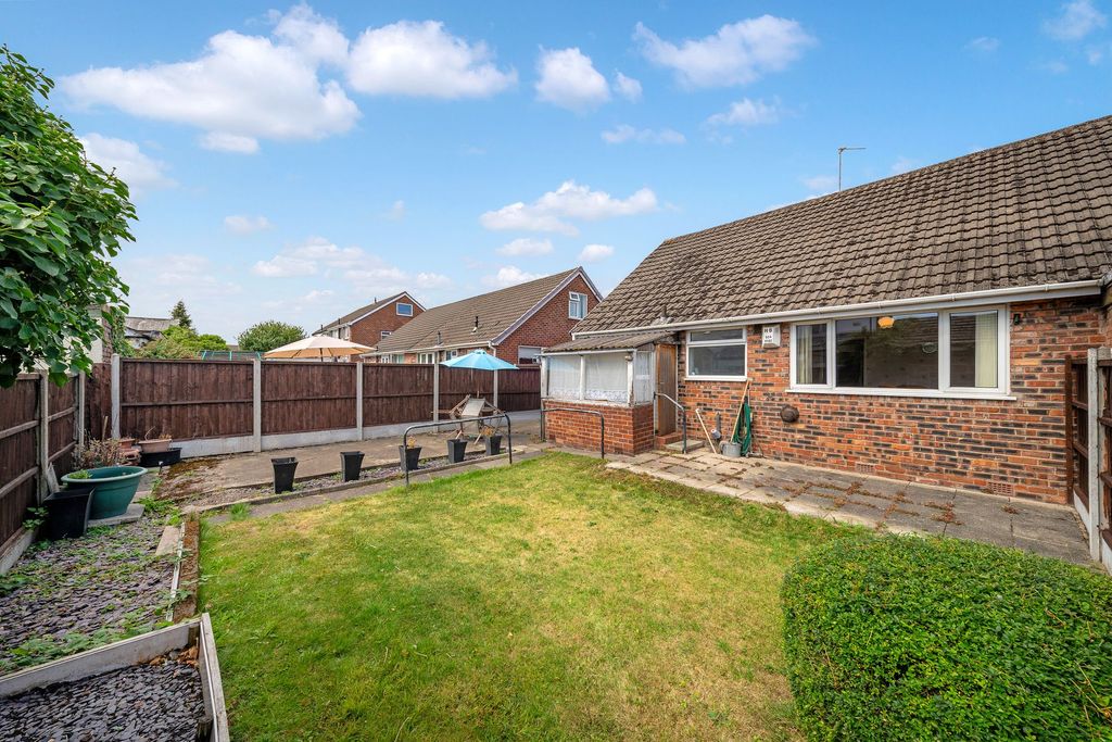 Property photo 2 of 25