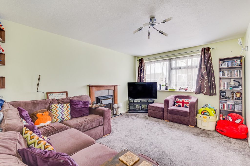 Property photo 3 of 14 Picture No. 15