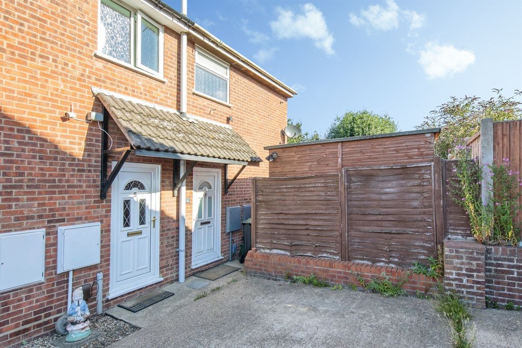 Property photo 1 of 15