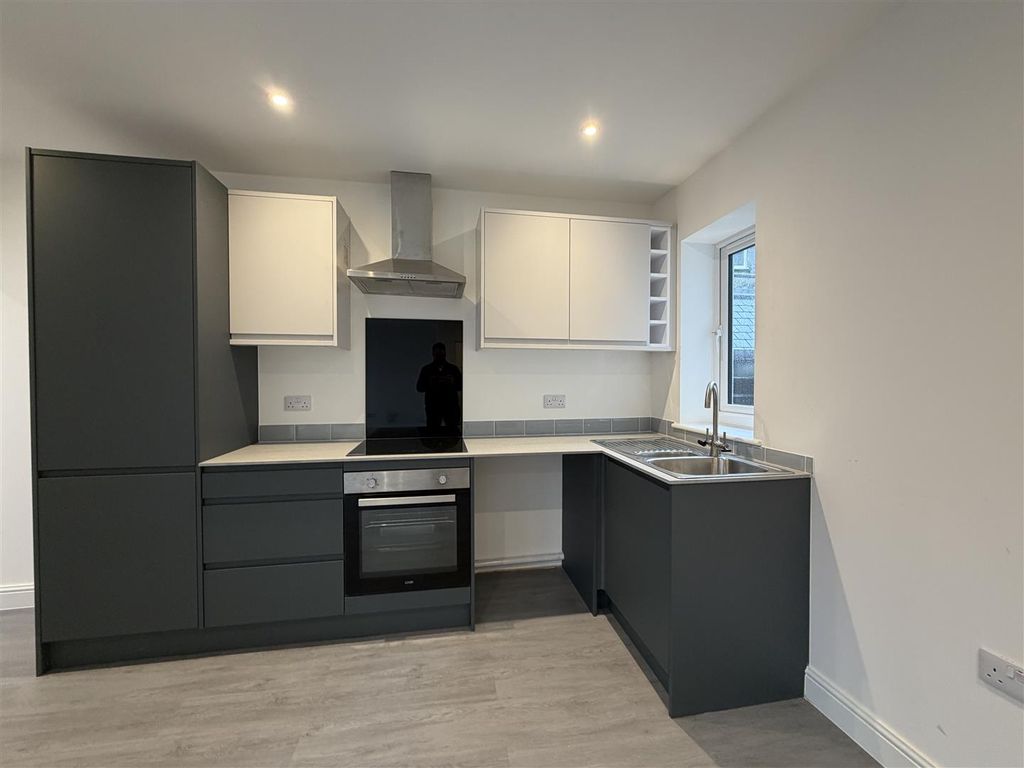 Property photo 2 of 13 Img_9629.Jpg