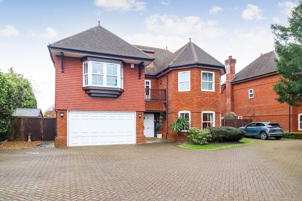 Property photo 1 of 62