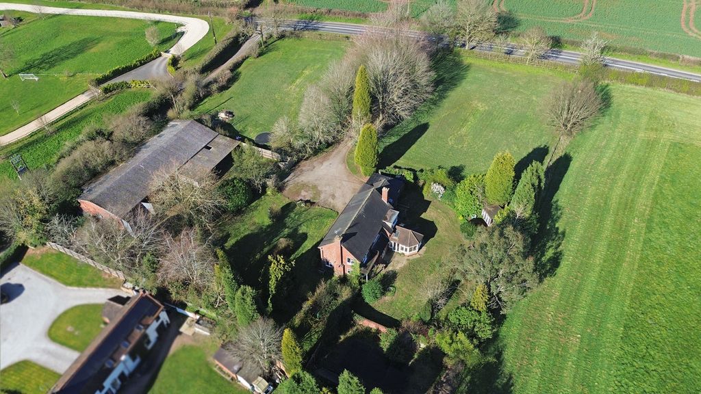 Property photo 2 of 24