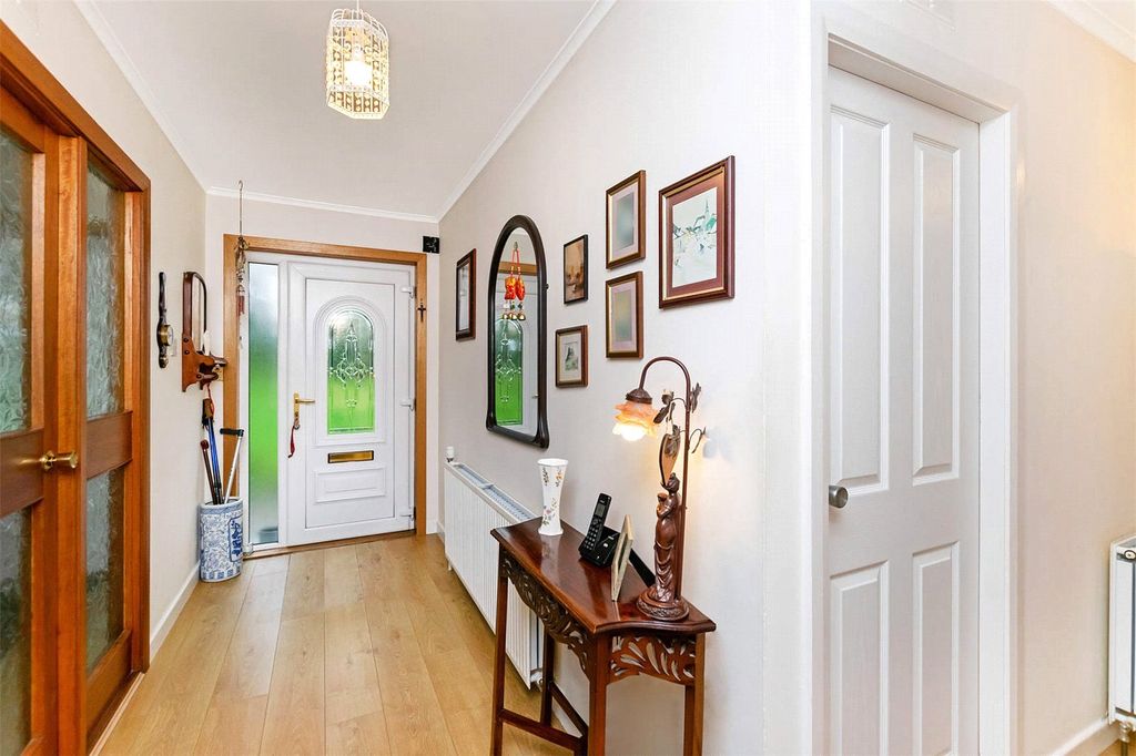Property photo 2 of 24 Hall