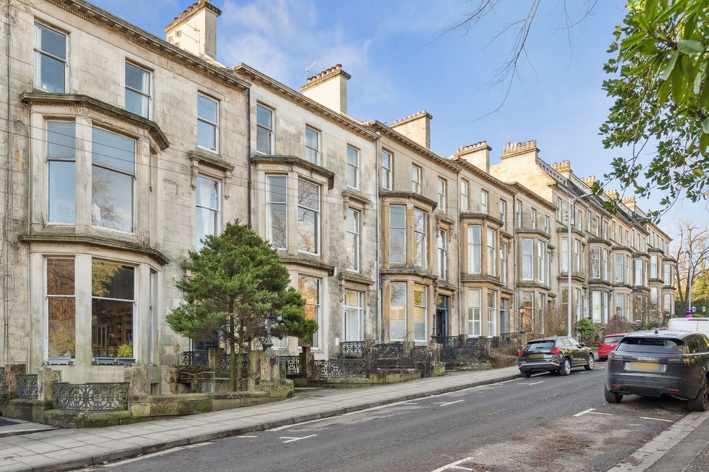 Property photo 1 of 25