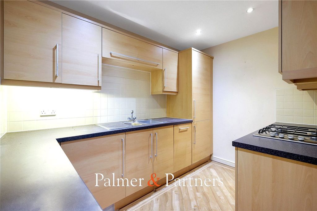 Property photo 2 of 12 Picture No. 24