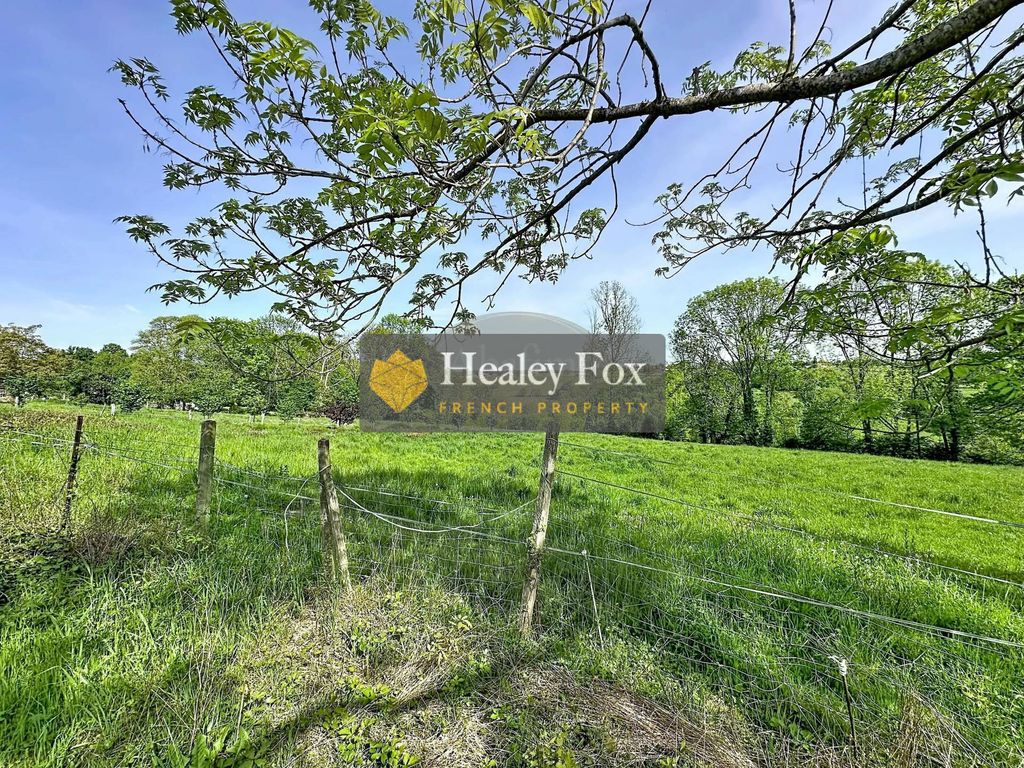 Property photo 2 of 15 E21Baf40E438828000E3175E583d0Ced