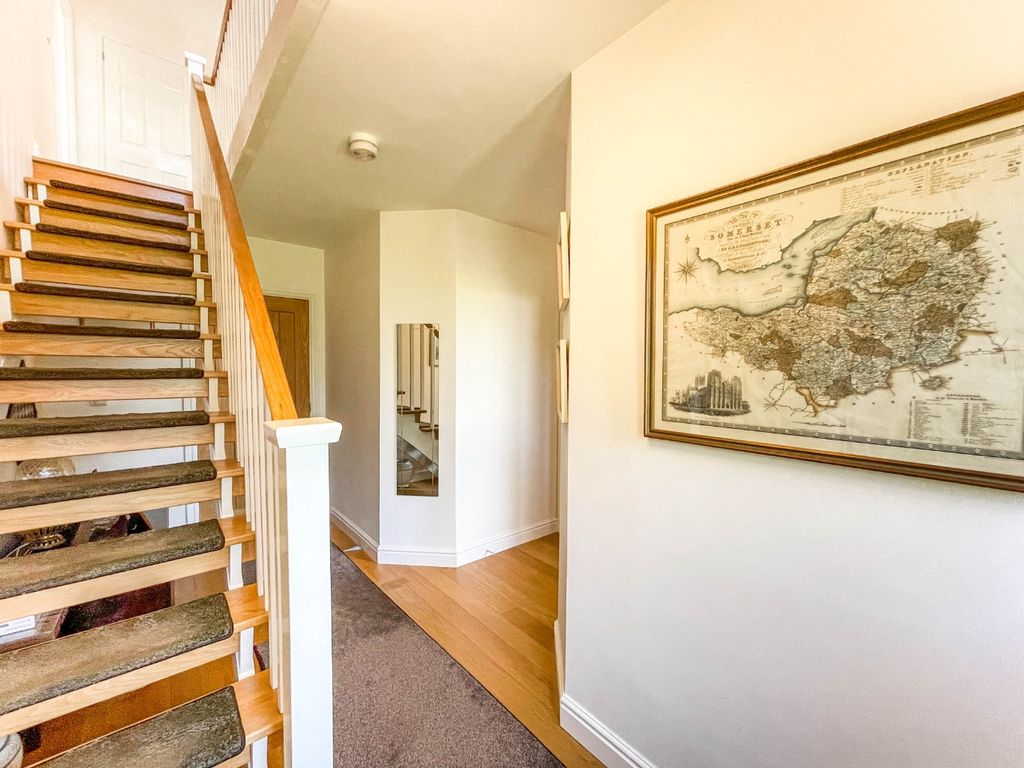 Property photo 2 of 31 2488545