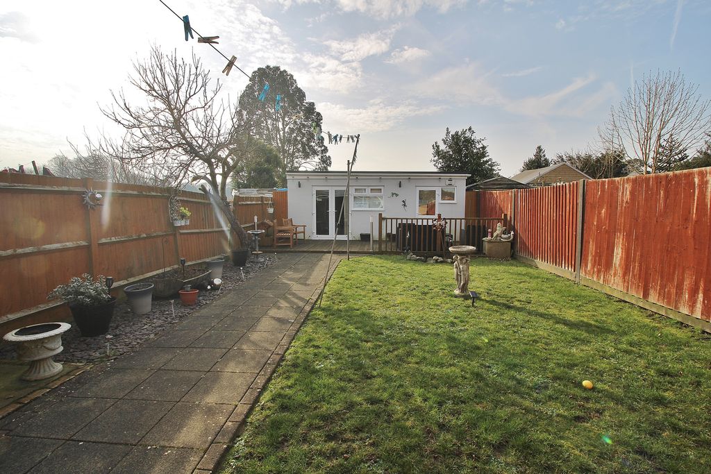 Property photo 2 of 18