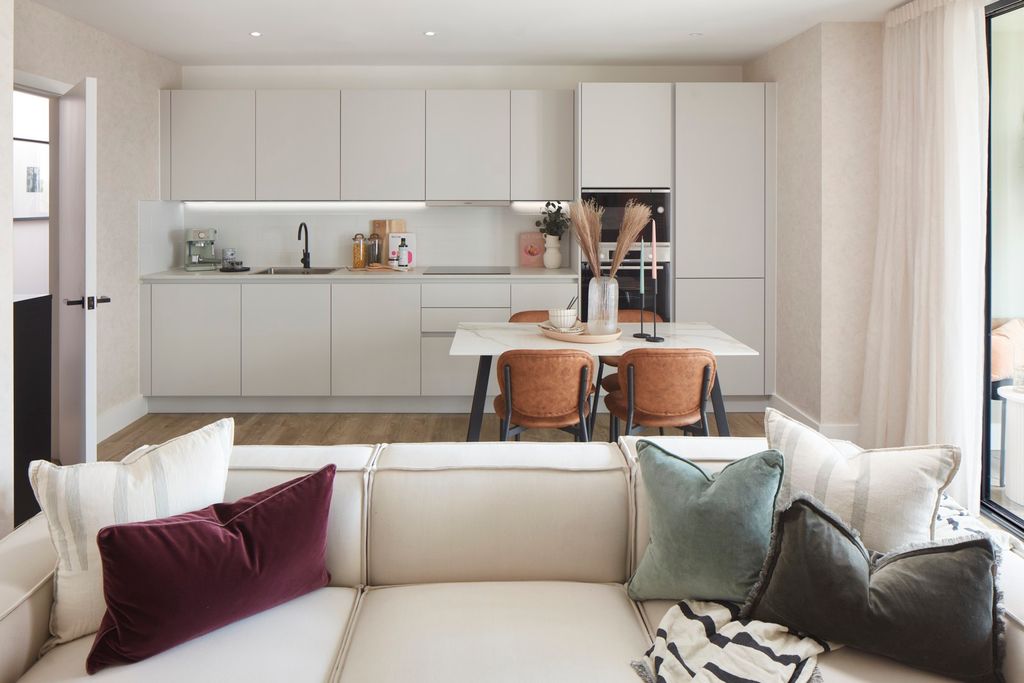 Property photo 2 of 13 Show Home Photography