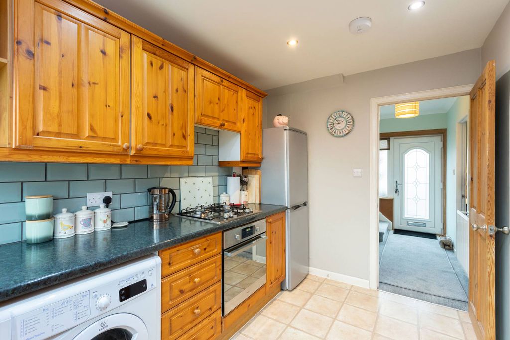 Property photo 2 of 16