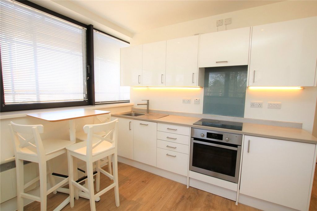 Property photo 3 of 6 Picture No. 09