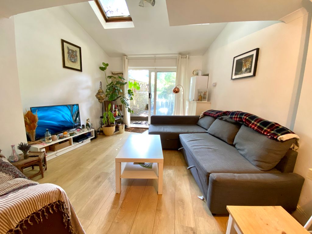 Property photo 1 of 5