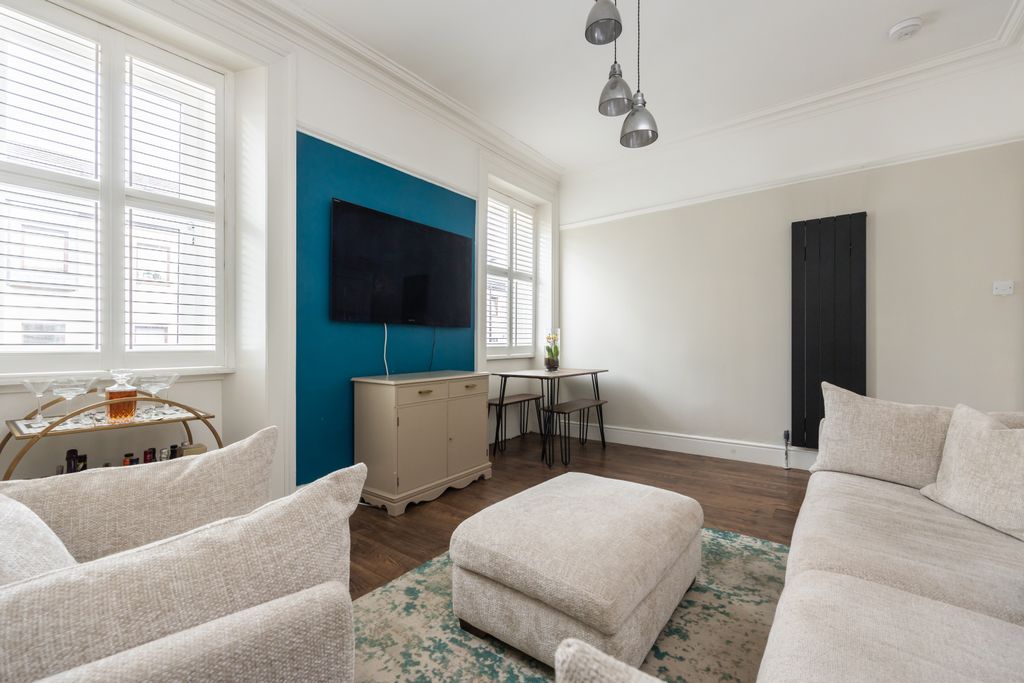 Additional image 7 of 2 bed flat for sale66 High Street, Bonnyrigg EH19