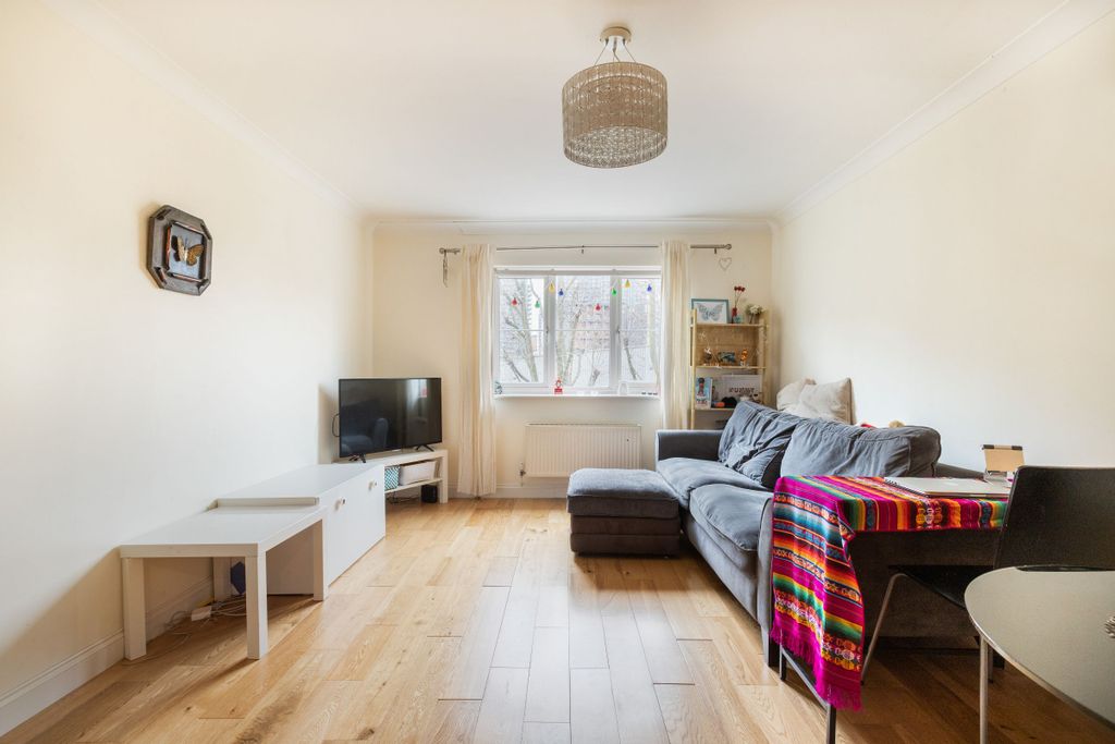 Property photo 2 of 30