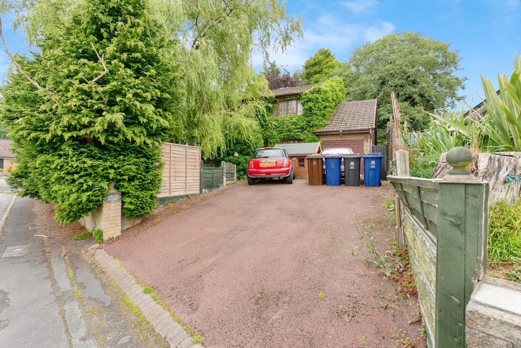 Property photo 1 of 17 Photo