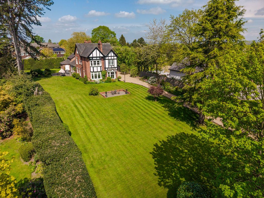 Property photo 3 of 51