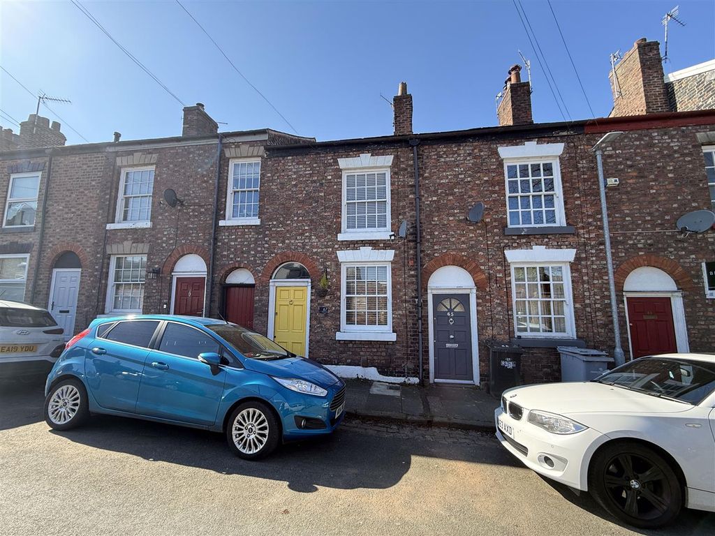 Property photo 1 of 12