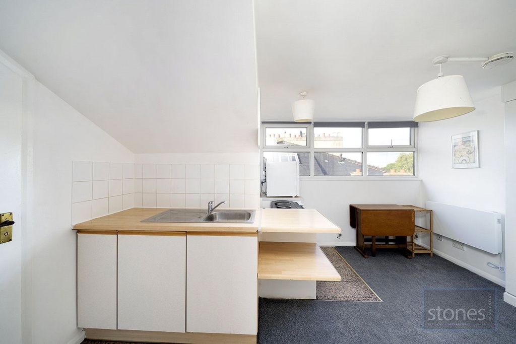 Property photo 3 of 11 Picture No. 13