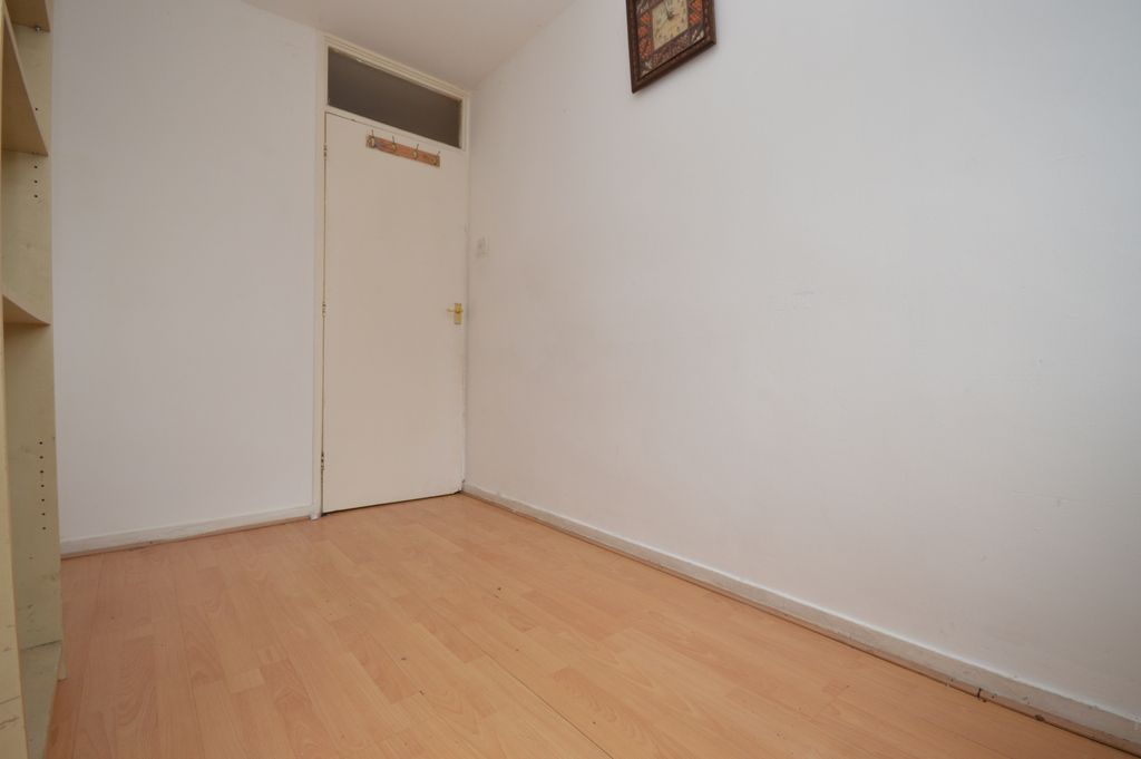 Property photo 3 of 11 Dsc 0170